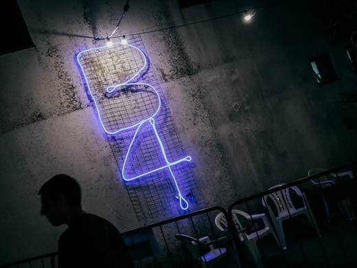 B4, fotografia 72